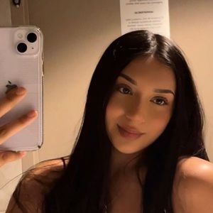 Meet your Posher, Viviana